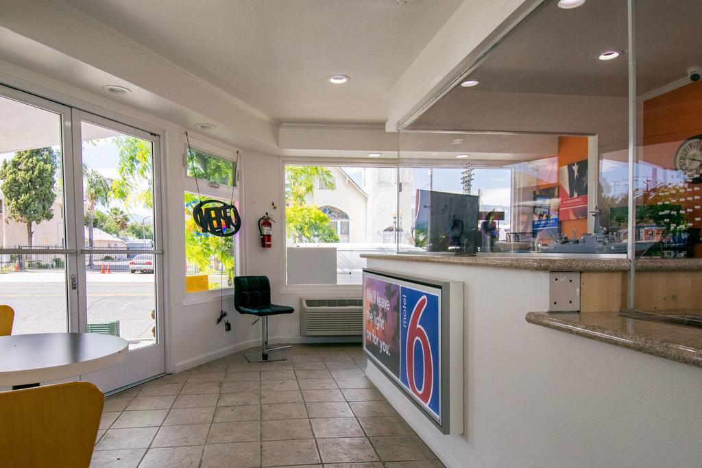 Motel 6-San Bernardino, Ca - Downtown المظهر الخارجي الصورة