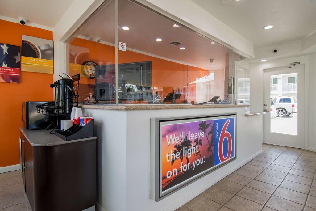 Motel 6-San Bernardino, Ca - Downtown المظهر الخارجي الصورة